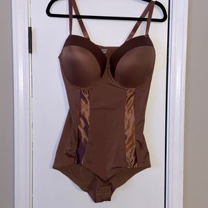 Sz 1X Ashley Stewart Shaper